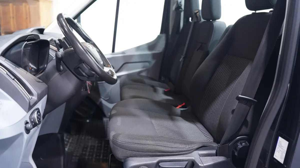 2.0 TDCI 170 pk Autotransporter Airco, Luchtvering, Trekhaak 2.800 kg, Dubbel lucht achter, 3-Zits