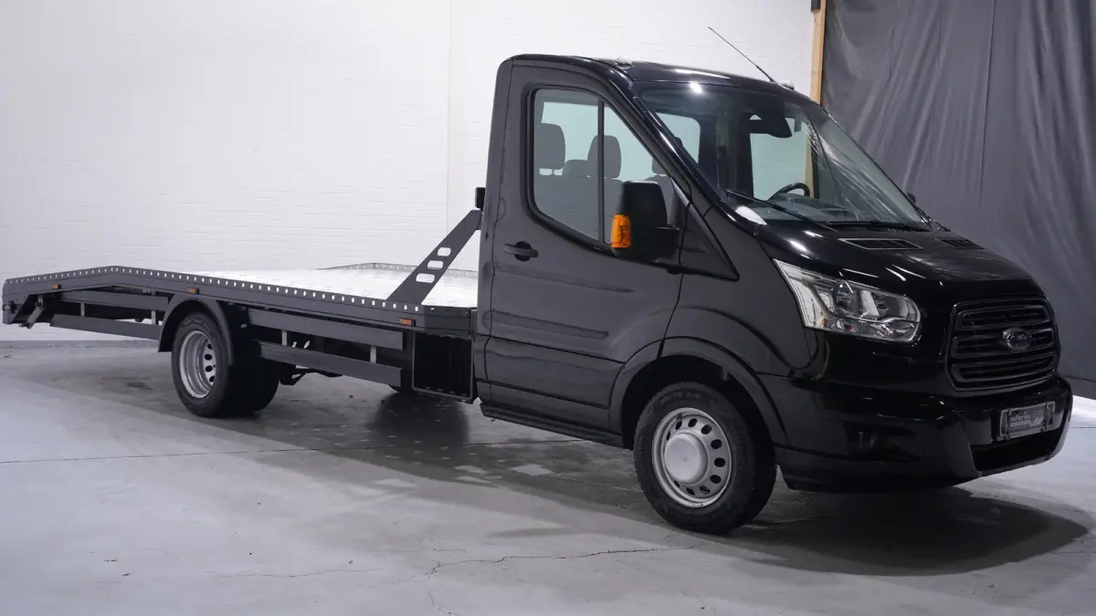 2.0 TDCI 170 pk Autotransporter Airco, Luchtvering, Trekhaak 2.800 kg, Dubbel lucht achter, 3-Zits