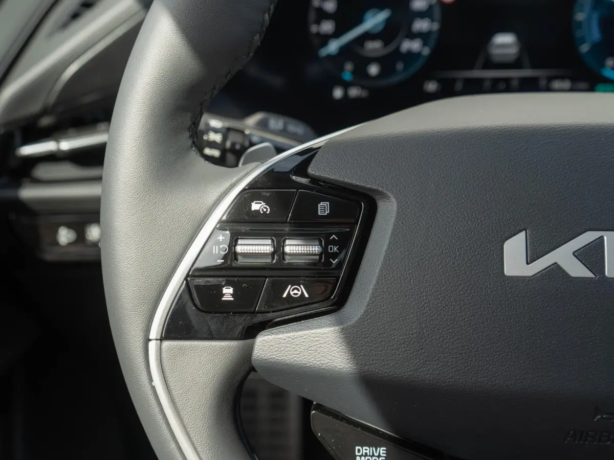 1.6 GDi Hybrid ExecutiveLine | Stoel ventilatie | Schuifkanteldak | Harman en kardon | HUD | Stoelen en achterklep elektrisch