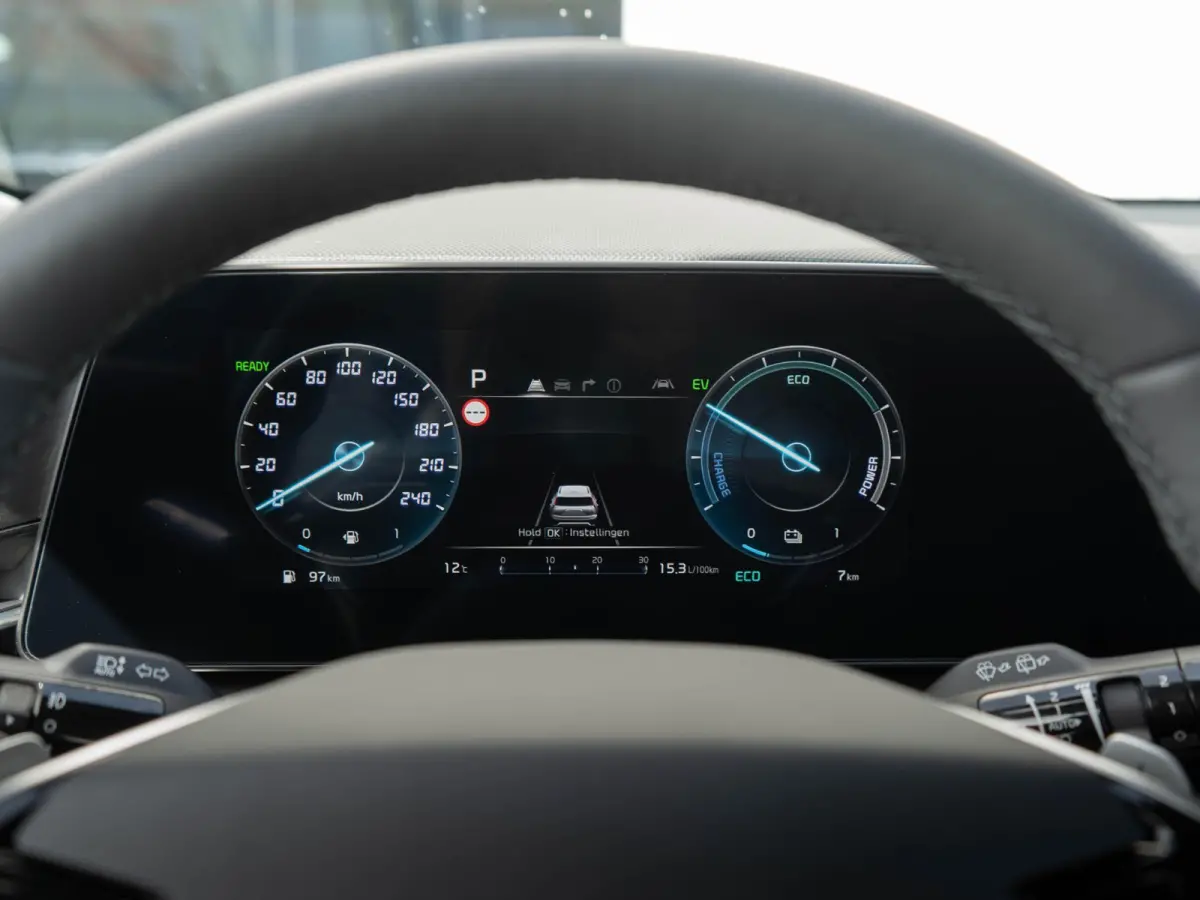 1.6 GDi Hybrid ExecutiveLine | Stoel ventilatie | Schuifkanteldak | Harman en kardon | HUD | Stoelen en achterklep elektrisch