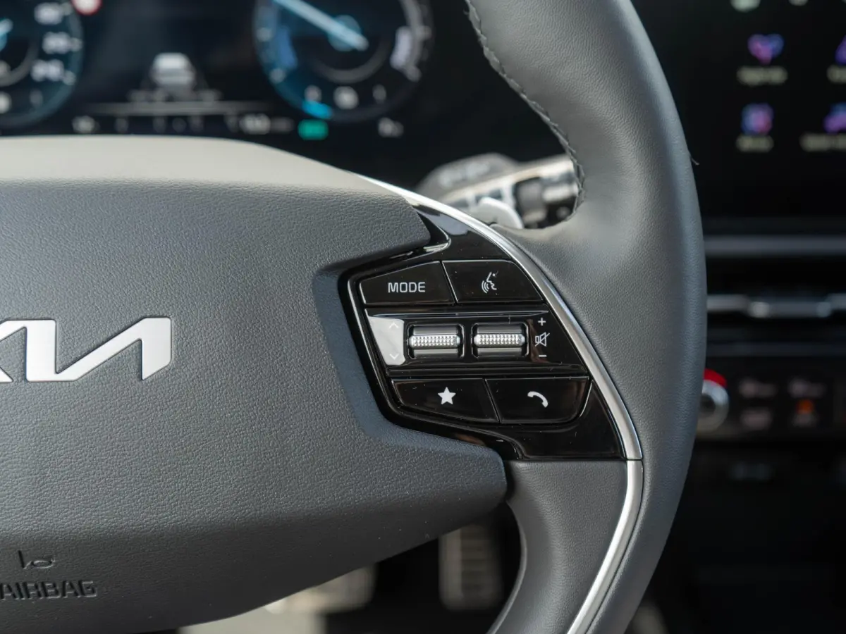 1.6 GDi Hybrid ExecutiveLine | Stoel ventilatie | Schuifkanteldak | Harman en kardon | HUD | Stoelen en achterklep elektrisch
