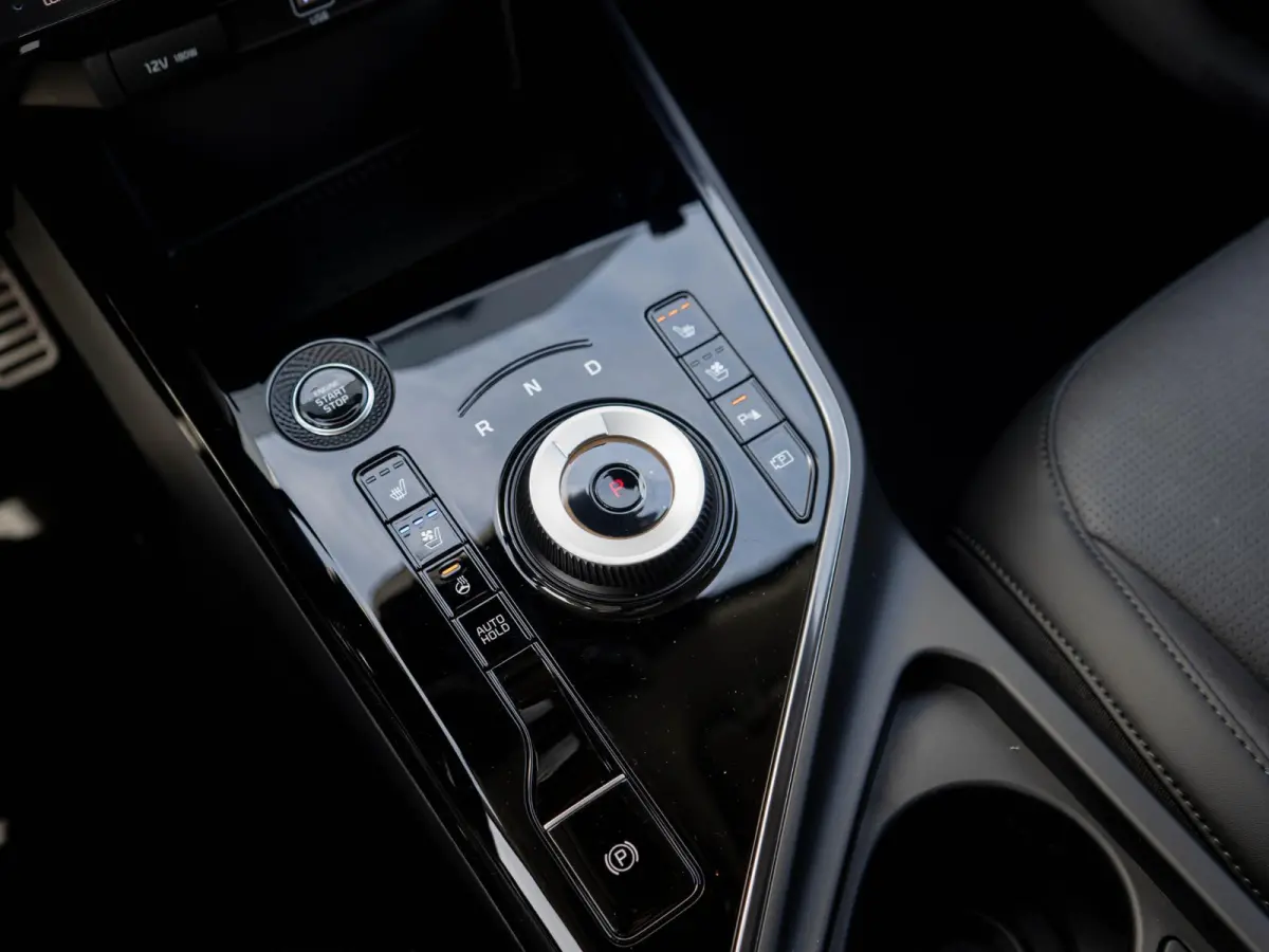 1.6 GDi Hybrid ExecutiveLine | Stoel ventilatie | Schuifkanteldak | Harman en kardon | HUD | Stoelen en achterklep elektrisch