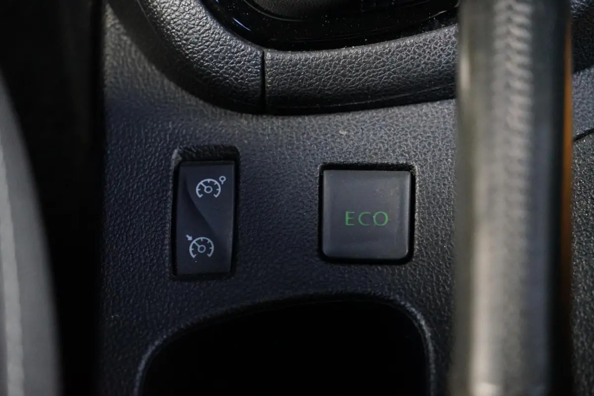 0.9 TCe Intens, NL, PDC, keyless, clima, LED