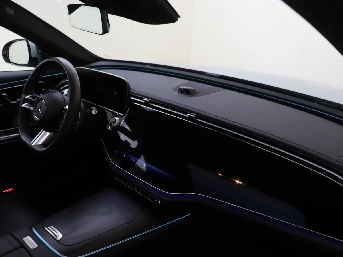 300 e AMG Line Premium pakket /Panoramadak /Burmester 4D /Distronic /360 Camera /Nappa Leder