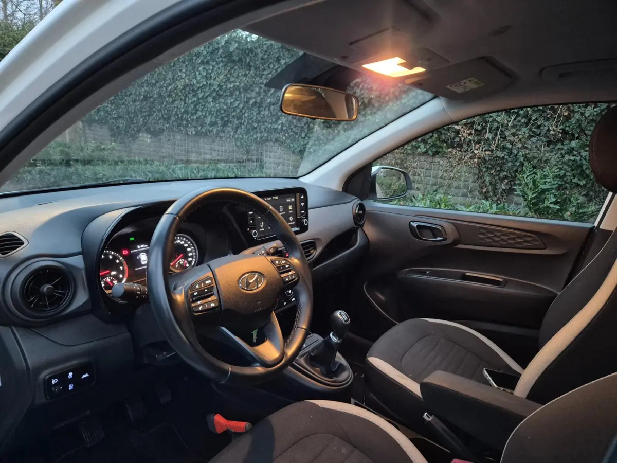 Android Apple CarPlay NAP NL Dealer onderhouden Fabrieksgarantie 1.0 Comfort 5-zits