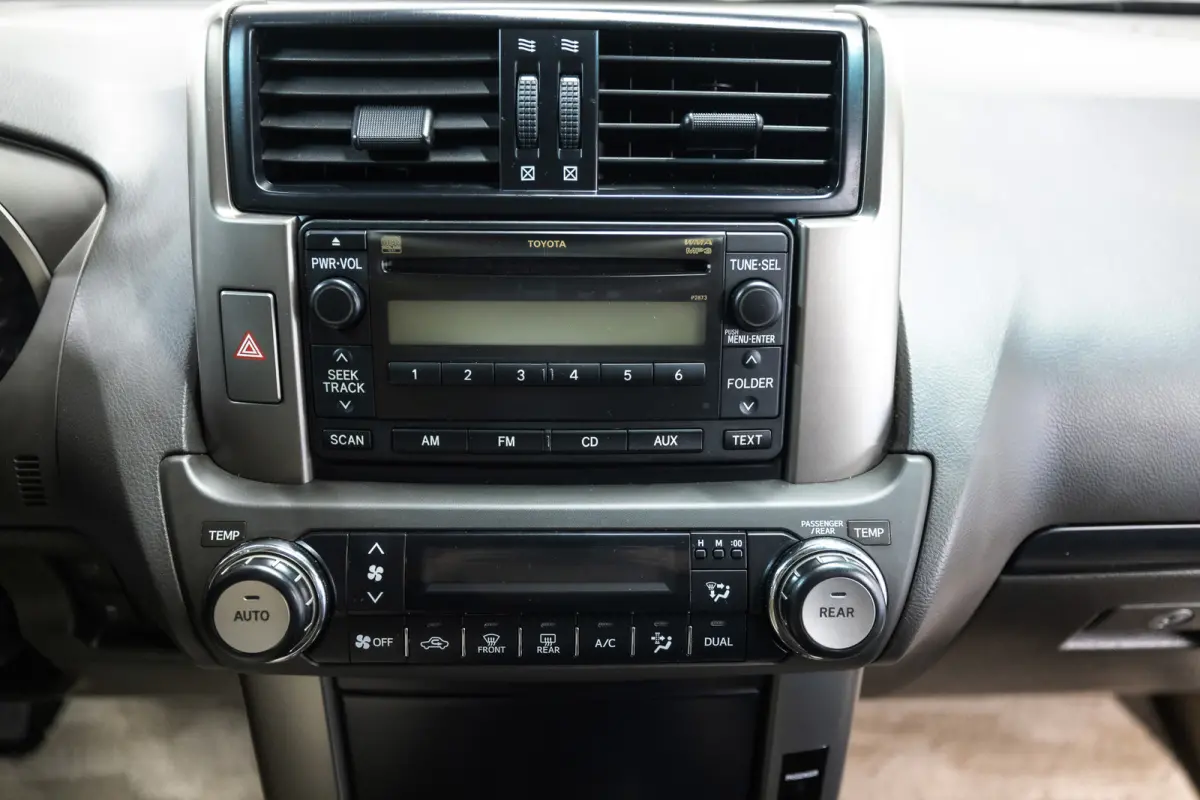 Prado TXL 2.7L 6 persoonsuitvoering (€ 41.280.99 Ex B.T.W) PETROL ! Dealer auto