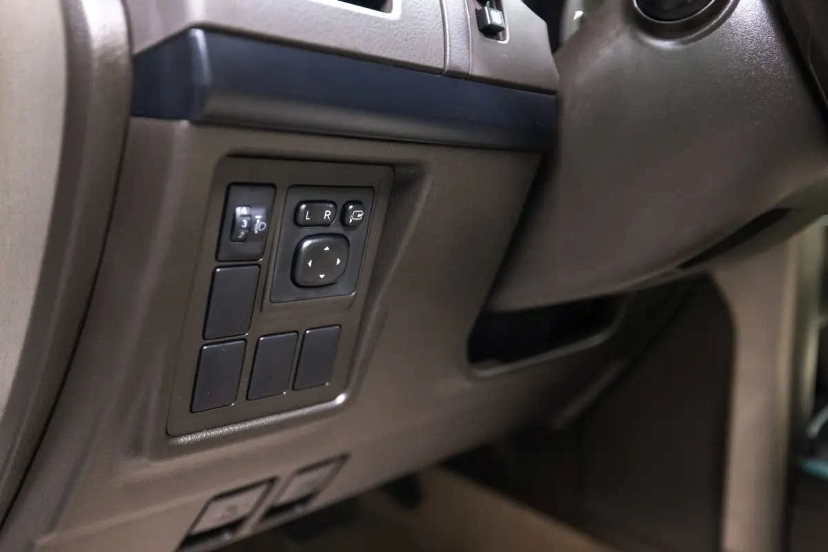 Prado TXL 2.7L 6 persoonsuitvoering (€ 41.280.99 Ex B.T.W) PETROL ! Dealer auto