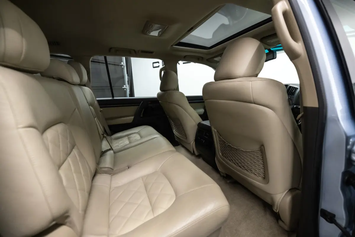 4.0 V6 VVT-i Executive 6 persoonsuitvoering (€ 49.545.45 Ex B.T.W) PETROL ! 60TH ANNIVERSARY