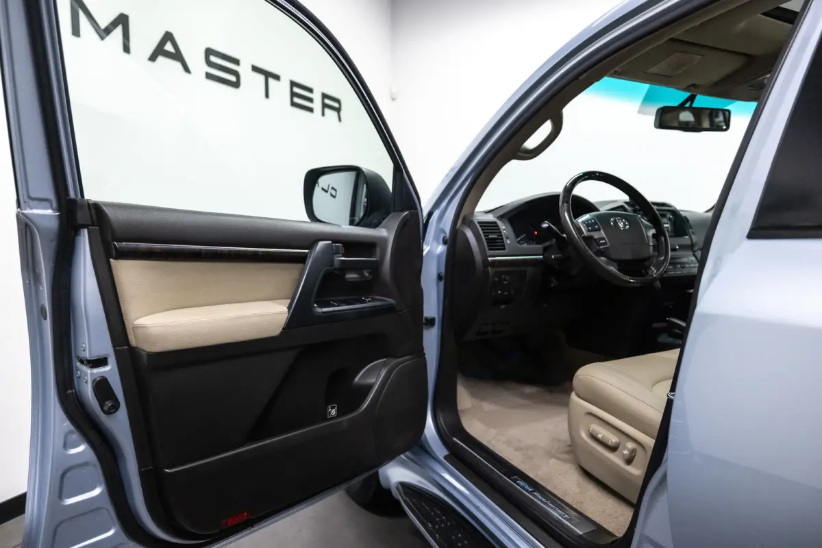 4.0 V6 VVT-i Executive 6 persoonsuitvoering (€ 49.545.45 Ex B.T.W) PETROL ! 60TH ANNIVERSARY