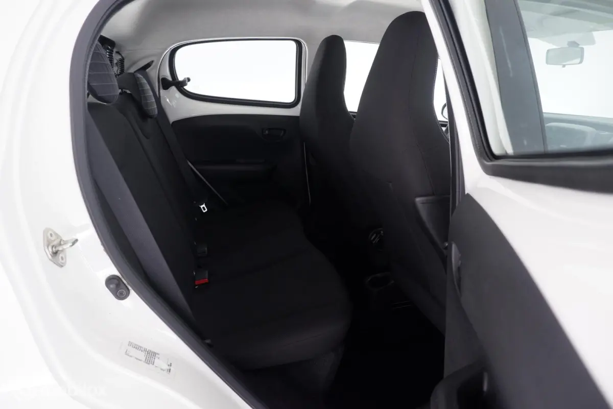 1.0 e-VTi 72PK Active airco|tel|dab|geen import