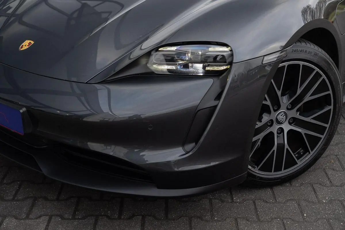 BTW|Org NL NAP|1ste Eig|Luchtvering|SportStoelen|Leder|CarPlay|Dealer Onderhouden