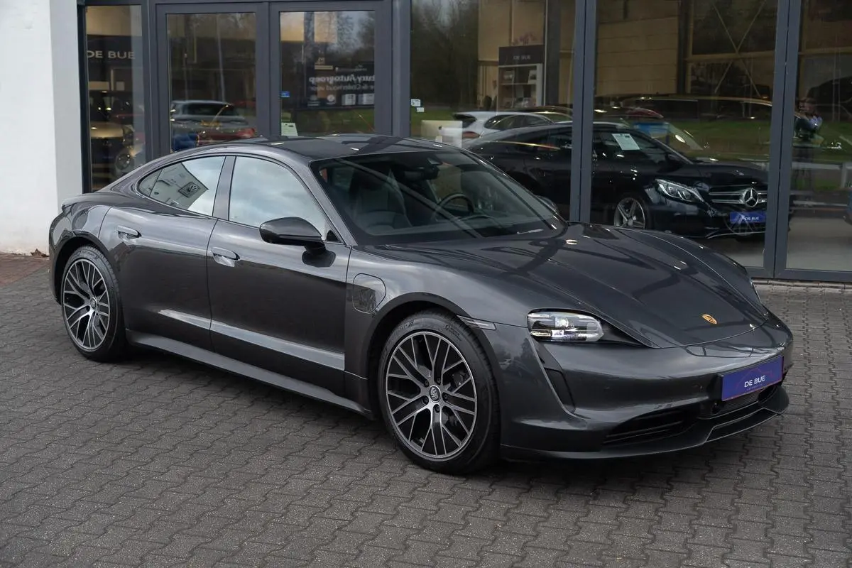 BTW|Org NL NAP|1ste Eig|Luchtvering|SportStoelen|Leder|CarPlay|Dealer Onderhouden