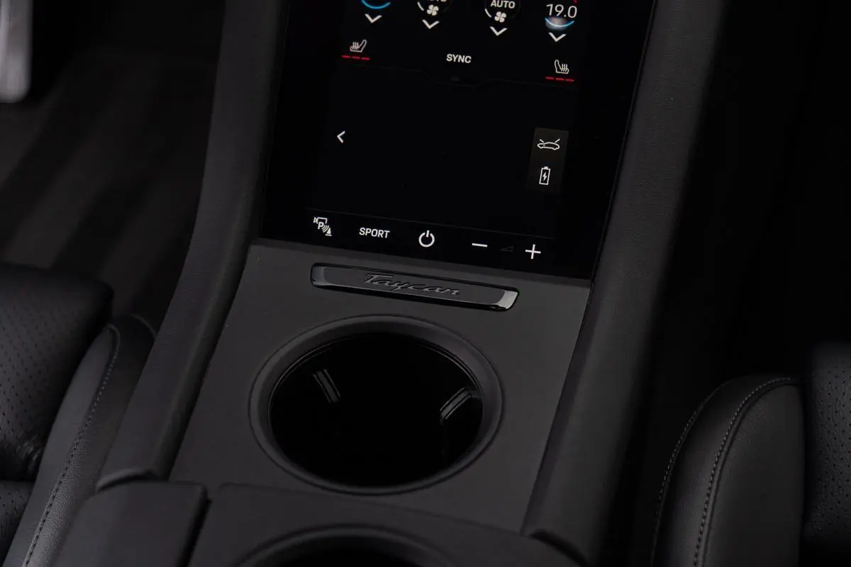 BTW|Org NL NAP|1ste Eig|Luchtvering|SportStoelen|Leder|CarPlay|Dealer Onderhouden