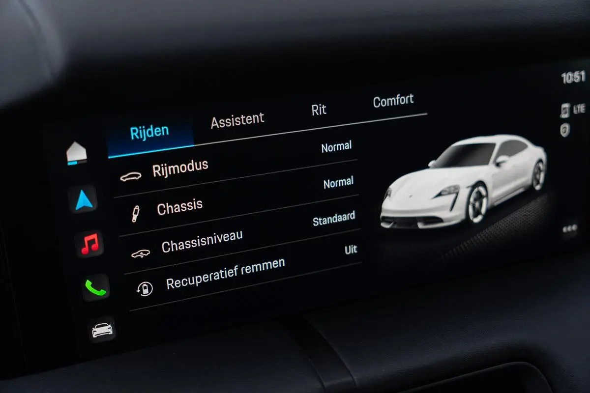BTW|Org NL NAP|1ste Eig|Luchtvering|SportStoelen|Leder|CarPlay|Dealer Onderhouden