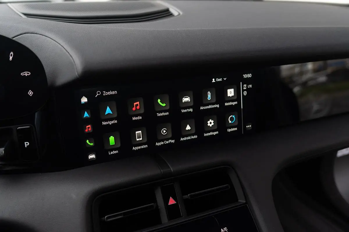 BTW|Org NL NAP|1ste Eig|Luchtvering|SportStoelen|Leder|CarPlay|Dealer Onderhouden