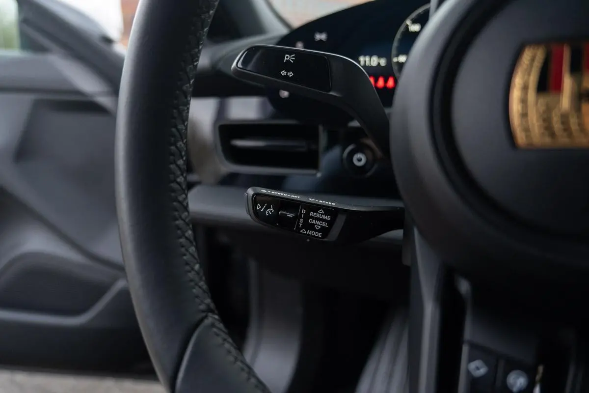 BTW|Org NL NAP|1ste Eig|Luchtvering|SportStoelen|Leder|CarPlay|Dealer Onderhouden