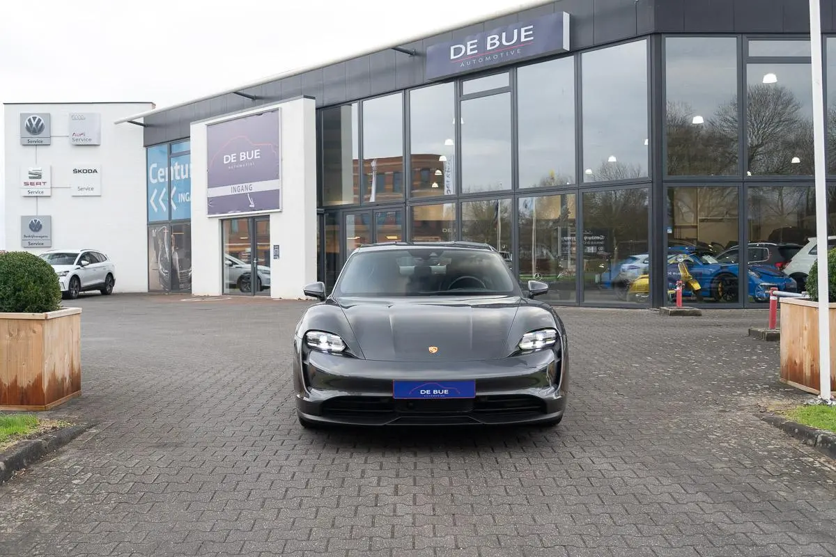 BTW|Org NL NAP|1ste Eig|Luchtvering|SportStoelen|Leder|CarPlay|Dealer Onderhouden