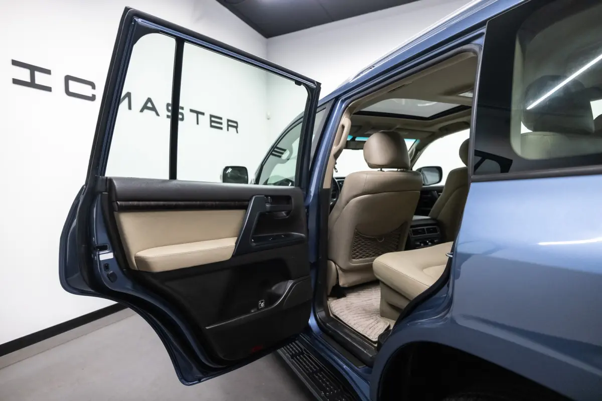 4.0 V6 VVT-i Executive 6 persoonsuitvoering (€ 57.809.92 Ex B.T.W) PETROL ! 60TH ANNIVERSARY
