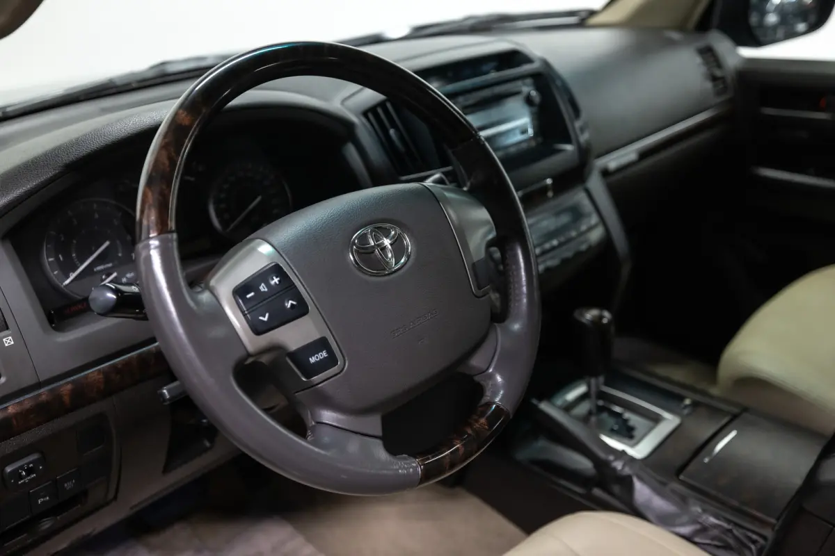 4.0 V6 VVT-i Executive 6 persoonsuitvoering (€ 57.809.92 Ex B.T.W) PETROL ! 60TH ANNIVERSARY