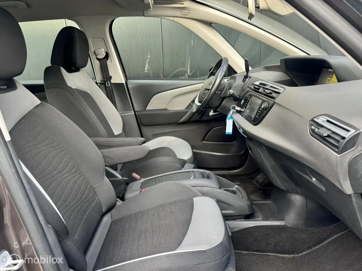 165pk Business I Automaat I Navi