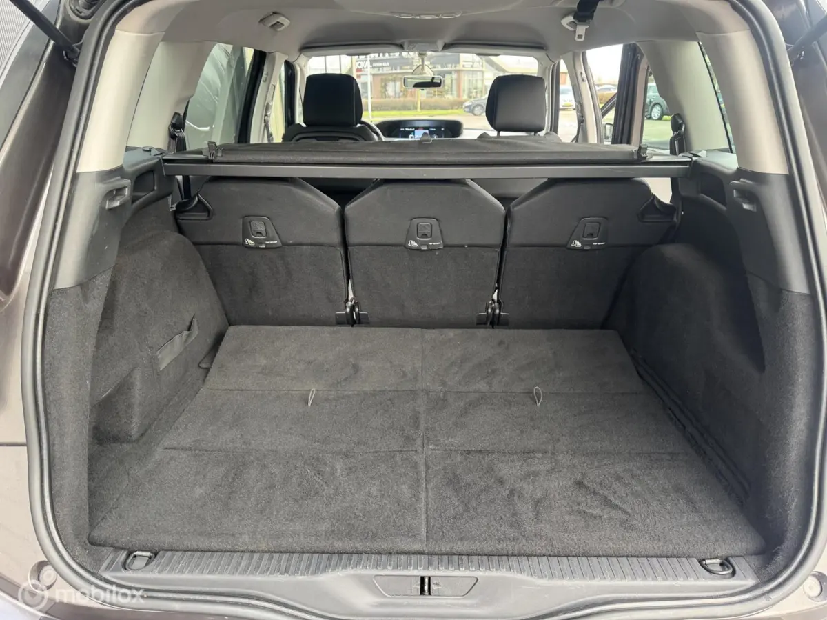 165pk Business I Automaat I Navi