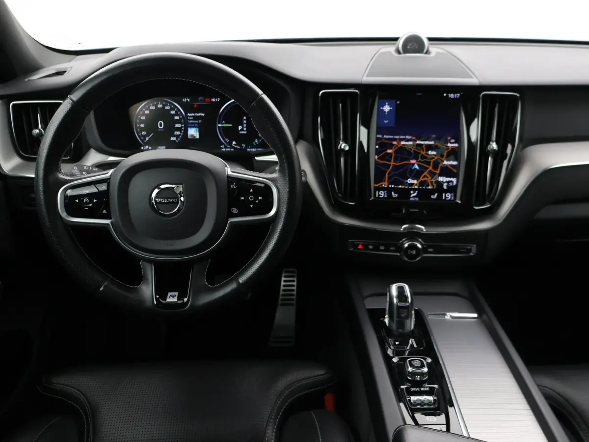 2.0 T8 T.E. 390 PK AWD R-DESIGN + BOWERS & WILKINS | 22 INCH | TREKHAAK | 360 CAMERA | PANORAMA | VOL-LEDER
