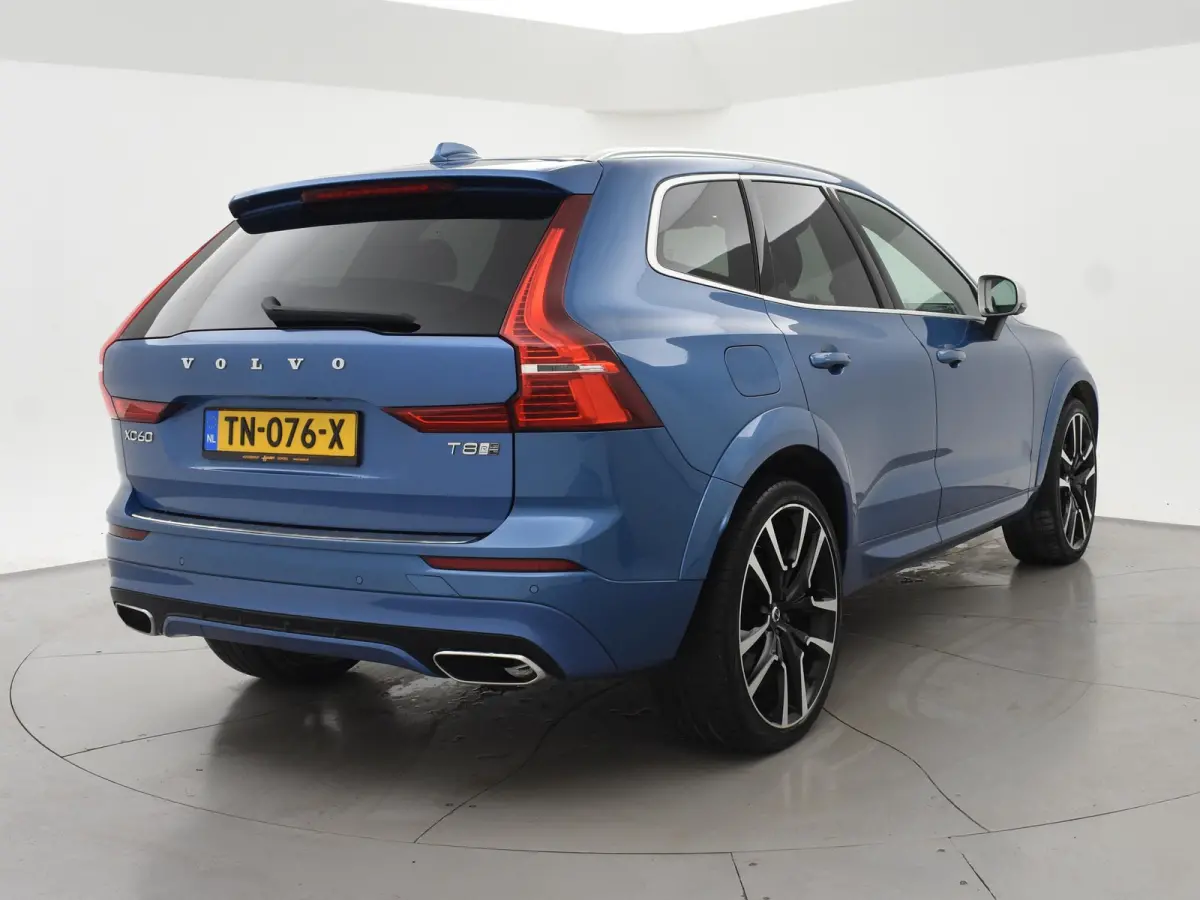 2.0 T8 T.E. 390 PK AWD R-DESIGN + BOWERS & WILKINS | 22 INCH | TREKHAAK | 360 CAMERA | PANORAMA | VOL-LEDER