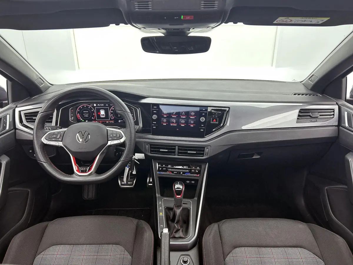 2.0 TSI GTI | AUTOMAAT | PANORAMADAK | APPLE CARPLAY | STOELVERWARMING | CLIMATE CONTROL | ADAPTIVE CRUISE CONTROL |