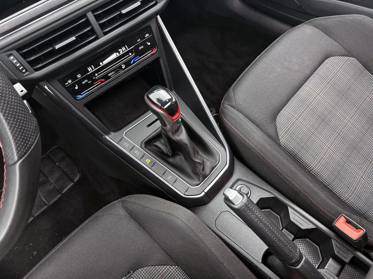 2.0 TSI GTI | AUTOMAAT | PANORAMADAK | APPLE CARPLAY | STOELVERWARMING | CLIMATE CONTROL | ADAPTIVE CRUISE CONTROL |