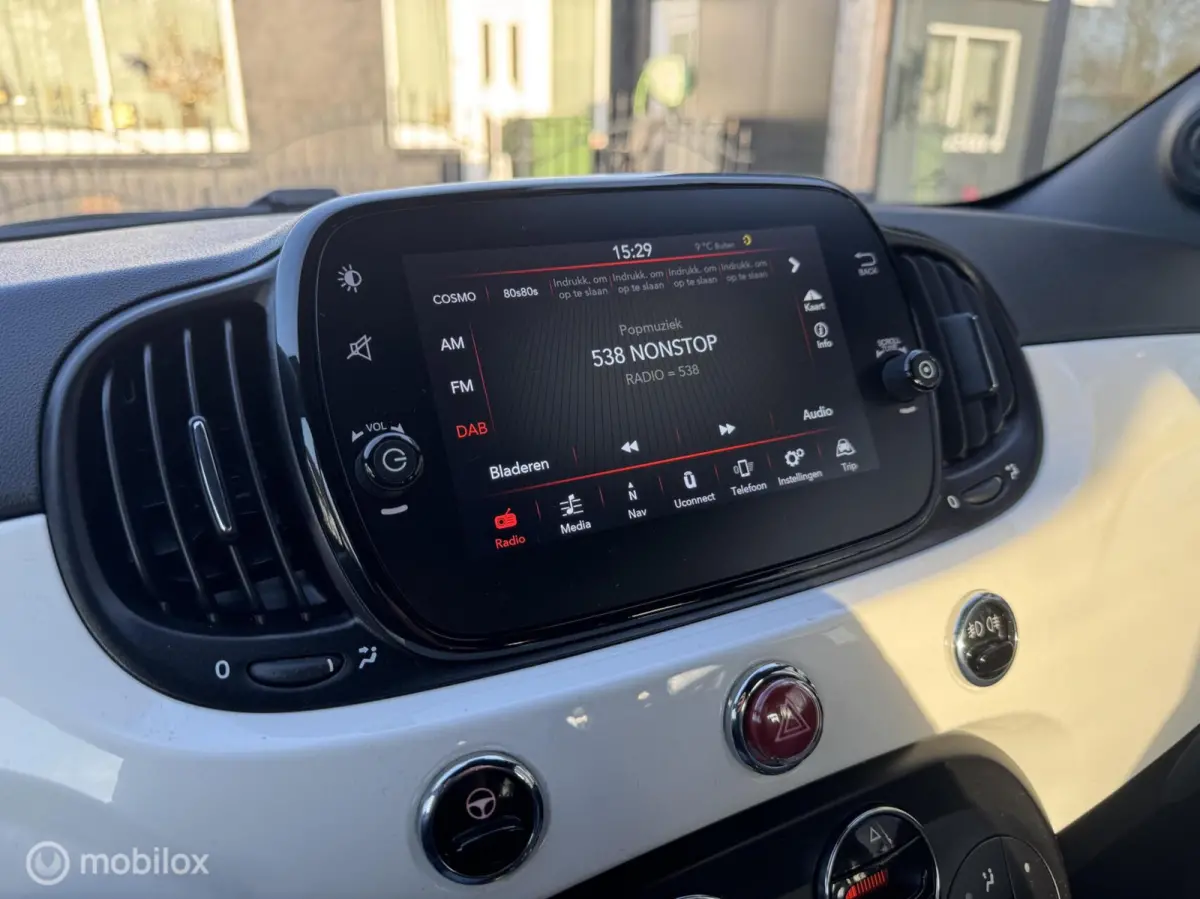 1.0 Hybrid Lounge | Clima | Cruise | Apple/Android Car | LMV