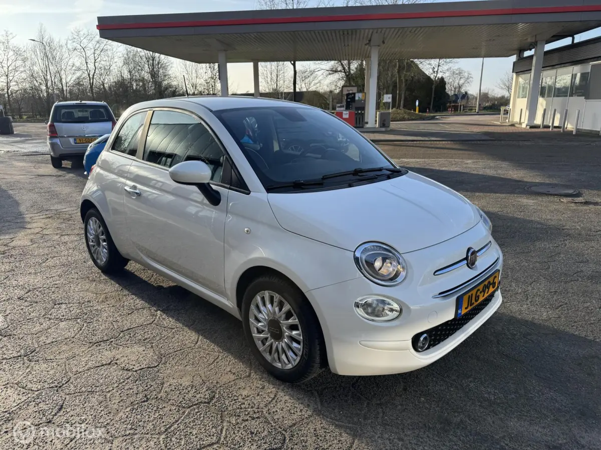 1.0 Hybrid Lounge | Clima | Cruise | Apple/Android Car | LMV