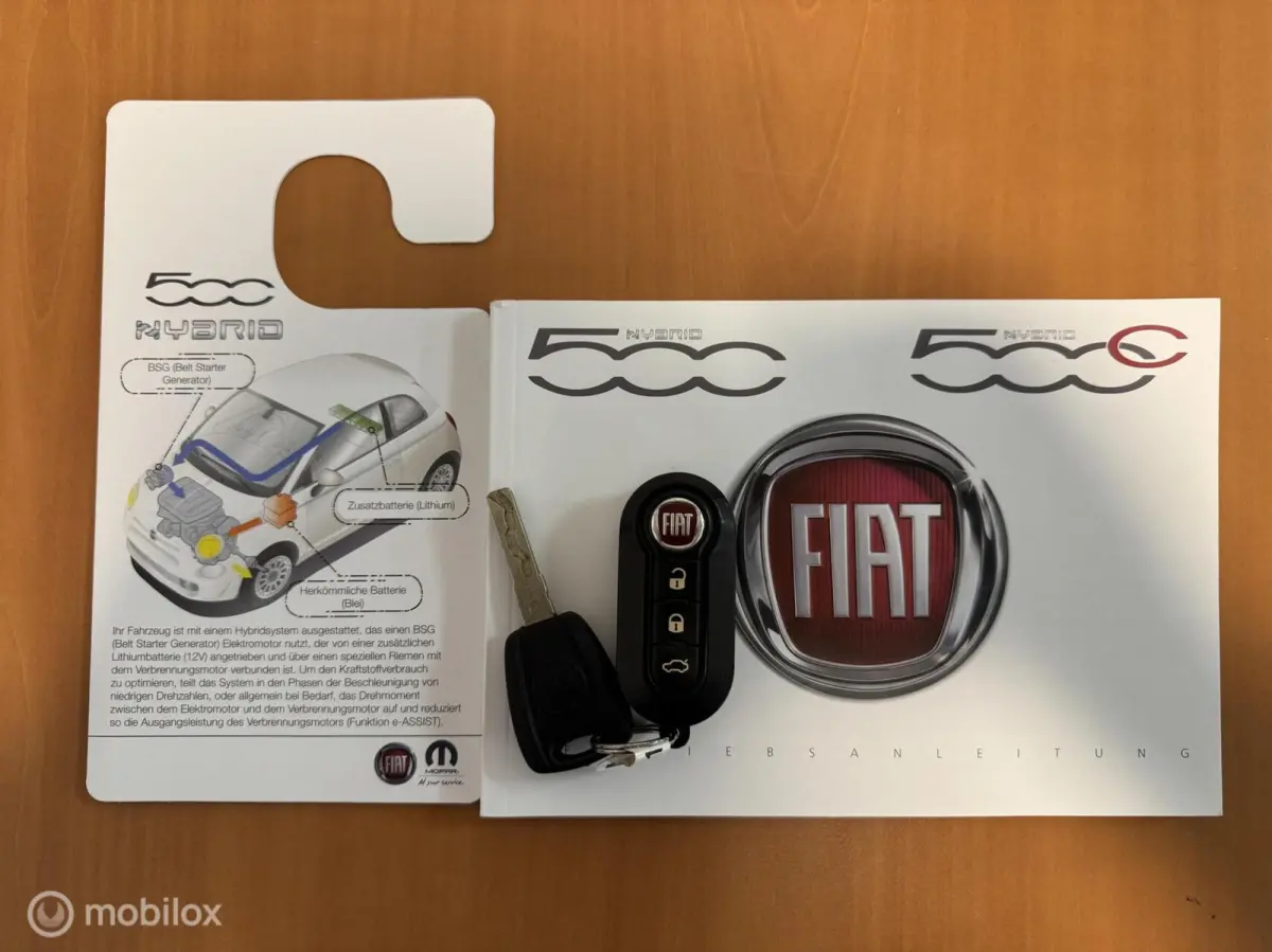 1.0 Hybrid Lounge | Clima | Cruise | Apple/Android Car | LMV
