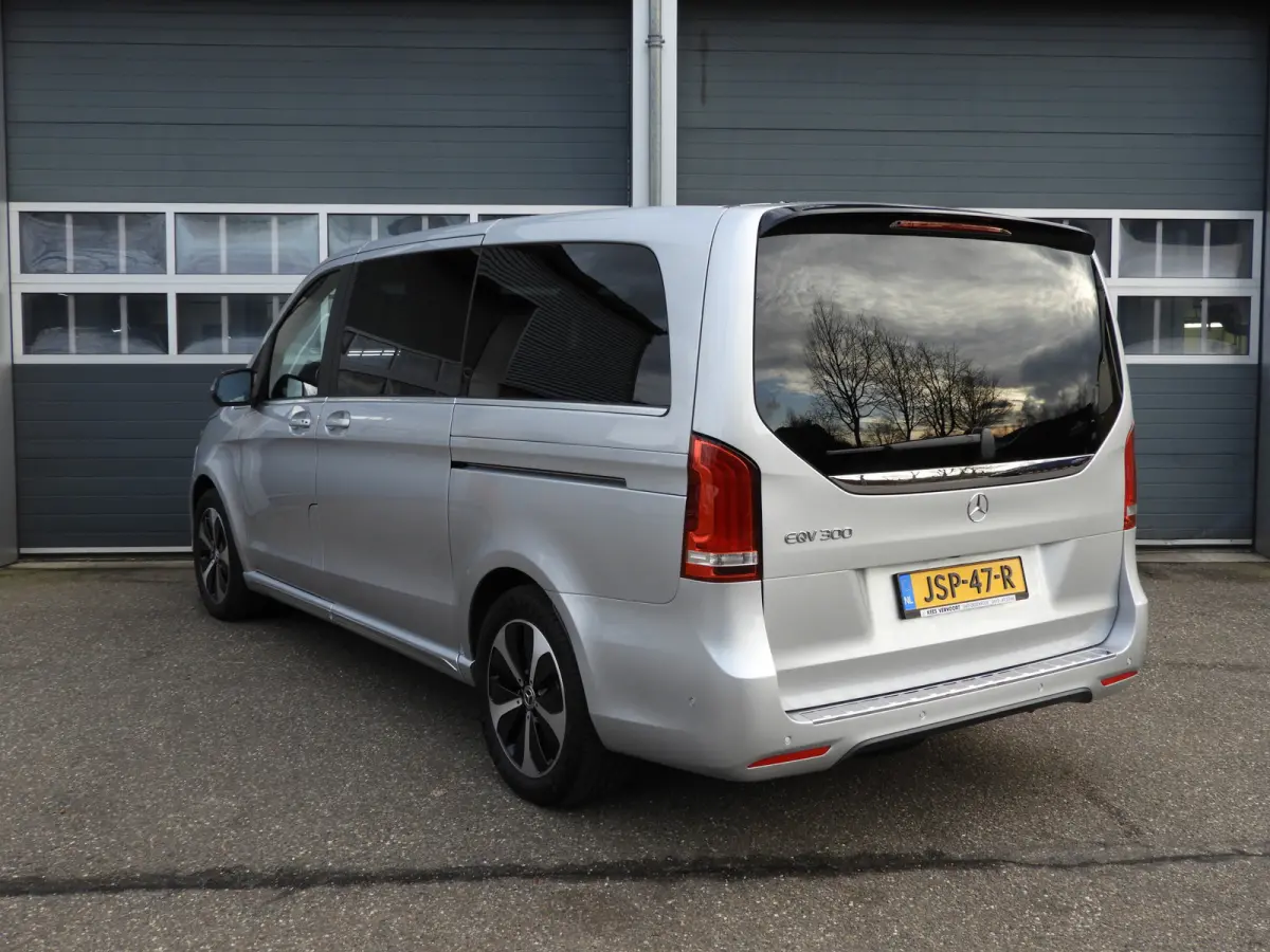 300 L2 90 kWh 8 PERS | LUCHTVERING | 360° CAMERA | DISTRONIC