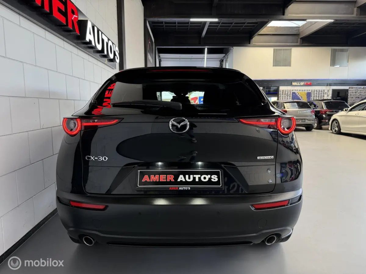 2.0 e-SkyActiv-G M Hybrid/1e eign/360 camera/TOP