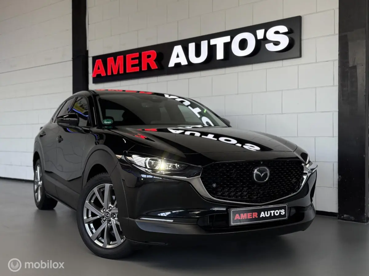 2.0 e-SkyActiv-G M Hybrid/1e eign/360 camera/TOP