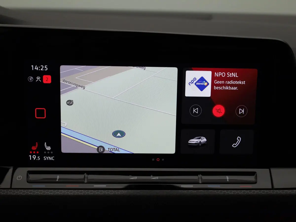 2.0 TSI GTI Clubsport 301 PK| Panoramadak | LED Matrix | Head-Up-Display | Stoelverwarming | Navigatie | Stuurwielverwarming | Achteruitrijcamera | Apple Carplay Draadloos