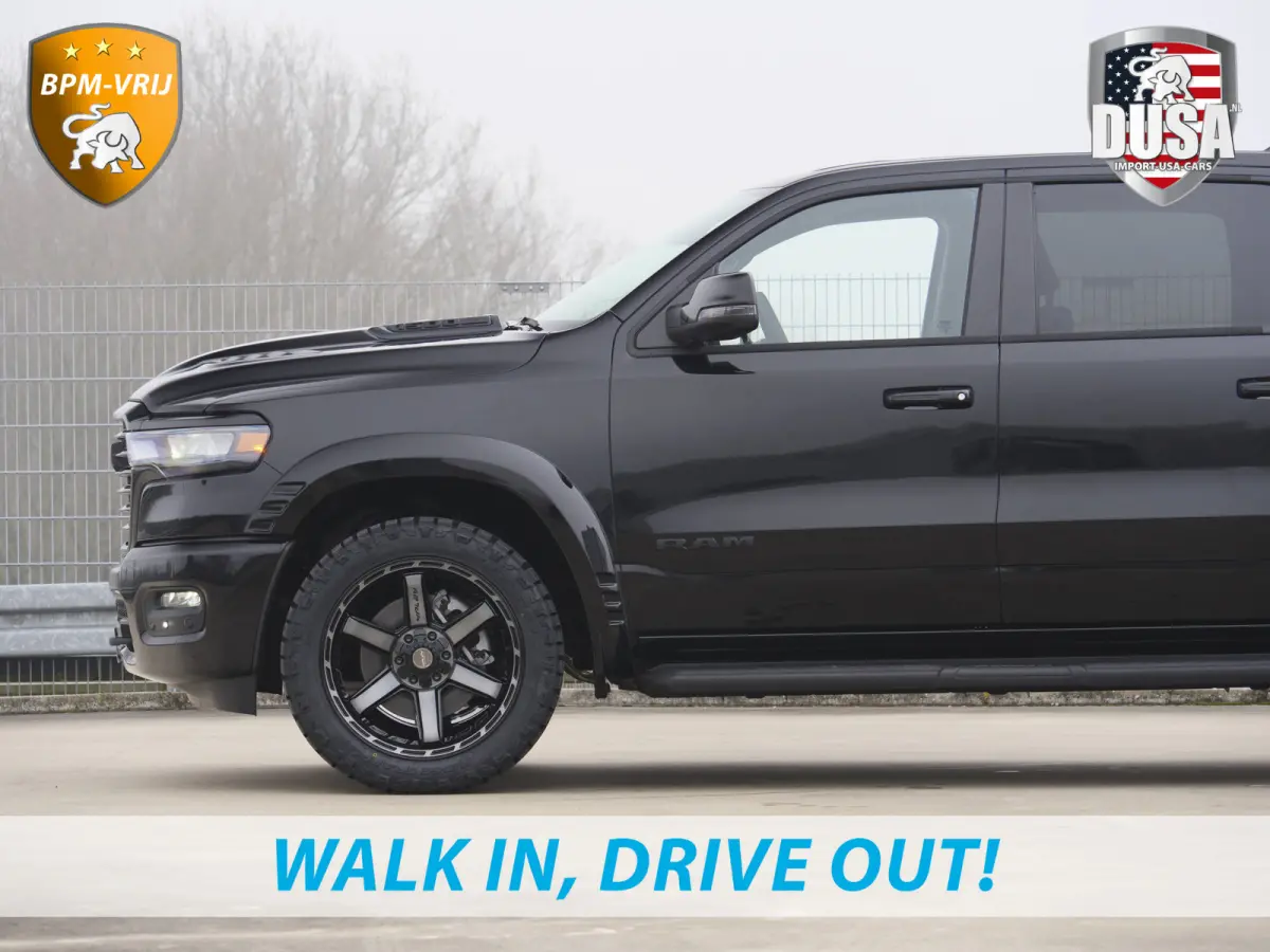 1500 | Laramie | Night | 3.0L I6 Hurricane | 4X4 | BPM-VRIJ | 14,4-inch Touchscreen | Passenger Display | Getoonde accessoires zijn verkrijgbaar tegen meerprijs