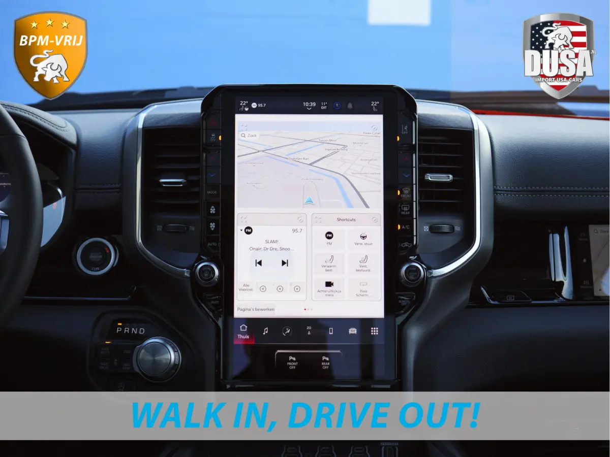 1500 | Laramie | Night | 3.0L I6 Hurricane | 4X4 | BPM-VRIJ | 14,4-inch Touchscreen | Passenger Display | Getoonde accessoires zijn verkrijgbaar tegen meerprijs