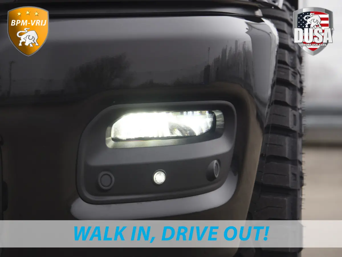 1500 | Laramie | Night | 3.0L I6 Hurricane | 4X4 | BPM-VRIJ | 14,4-inch Touchscreen | Passenger Display | Getoonde accessoires zijn verkrijgbaar tegen meerprijs