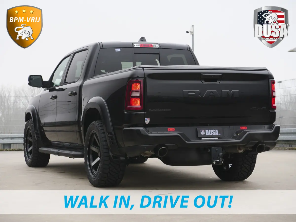 1500 | Laramie | Night | 3.0L I6 Hurricane | 4X4 | BPM-VRIJ | 14,4-inch Touchscreen | Passenger Display | Getoonde accessoires zijn verkrijgbaar tegen meerprijs