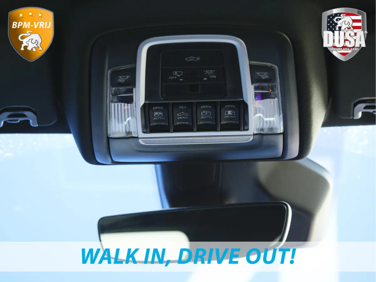 1500 | Laramie | Night | 3.0L I6 Hurricane | 4X4 | BPM-VRIJ | 14,4-inch Touchscreen | Passenger Display | Getoonde accessoires zijn verkrijgbaar tegen meerprijs