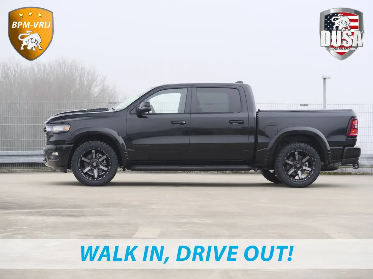 1500 | Laramie | Night | 3.0L I6 Hurricane | 4X4 | BPM-VRIJ | 14,4-inch Touchscreen | Passenger Display | Getoonde accessoires zijn verkrijgbaar tegen meerprijs