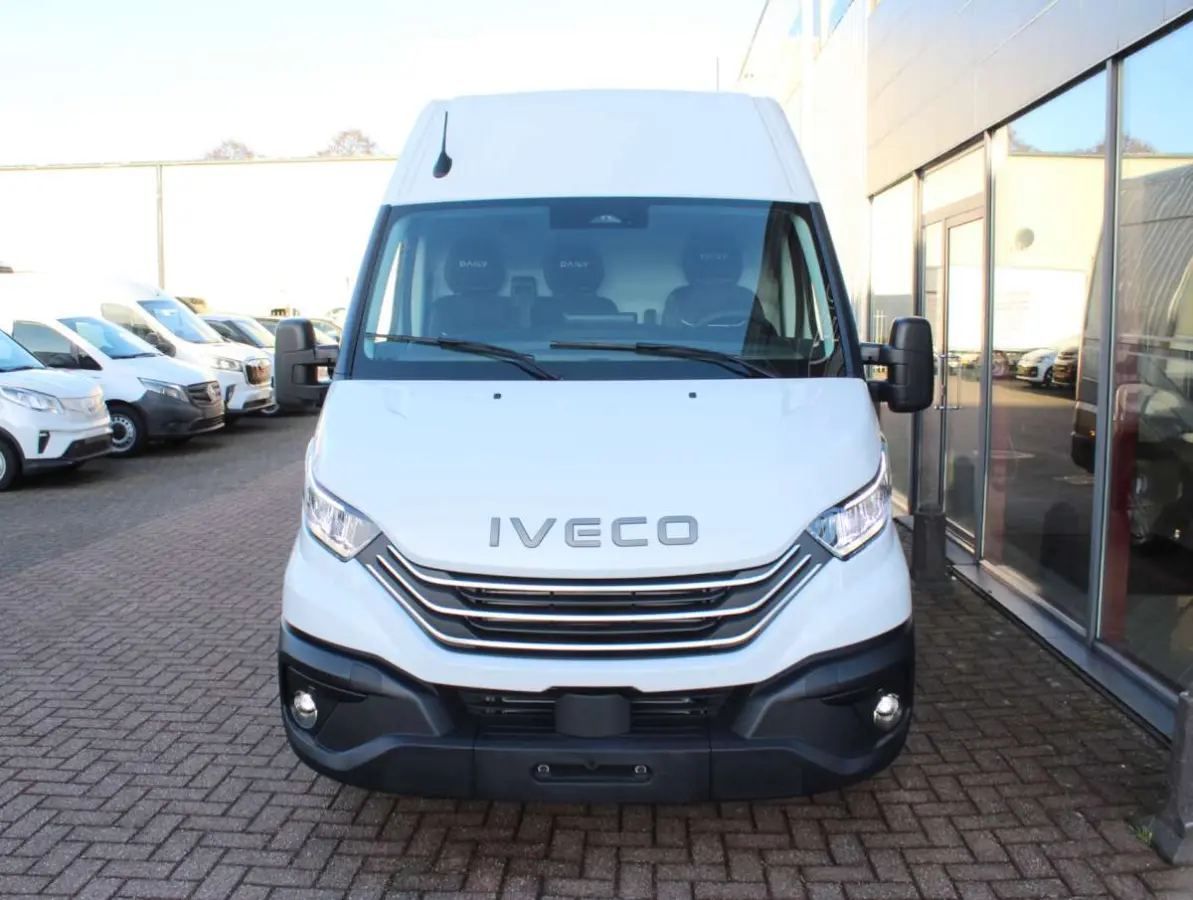 35S18 HA8  3.0 352L H2  Airco/Cruise/Cam/Nav Nieuw