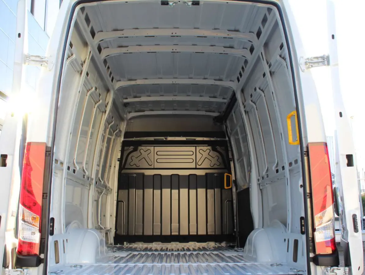 35S18 HA8  3.0 352L H2  Airco/Cruise/Cam/Nav Nieuw