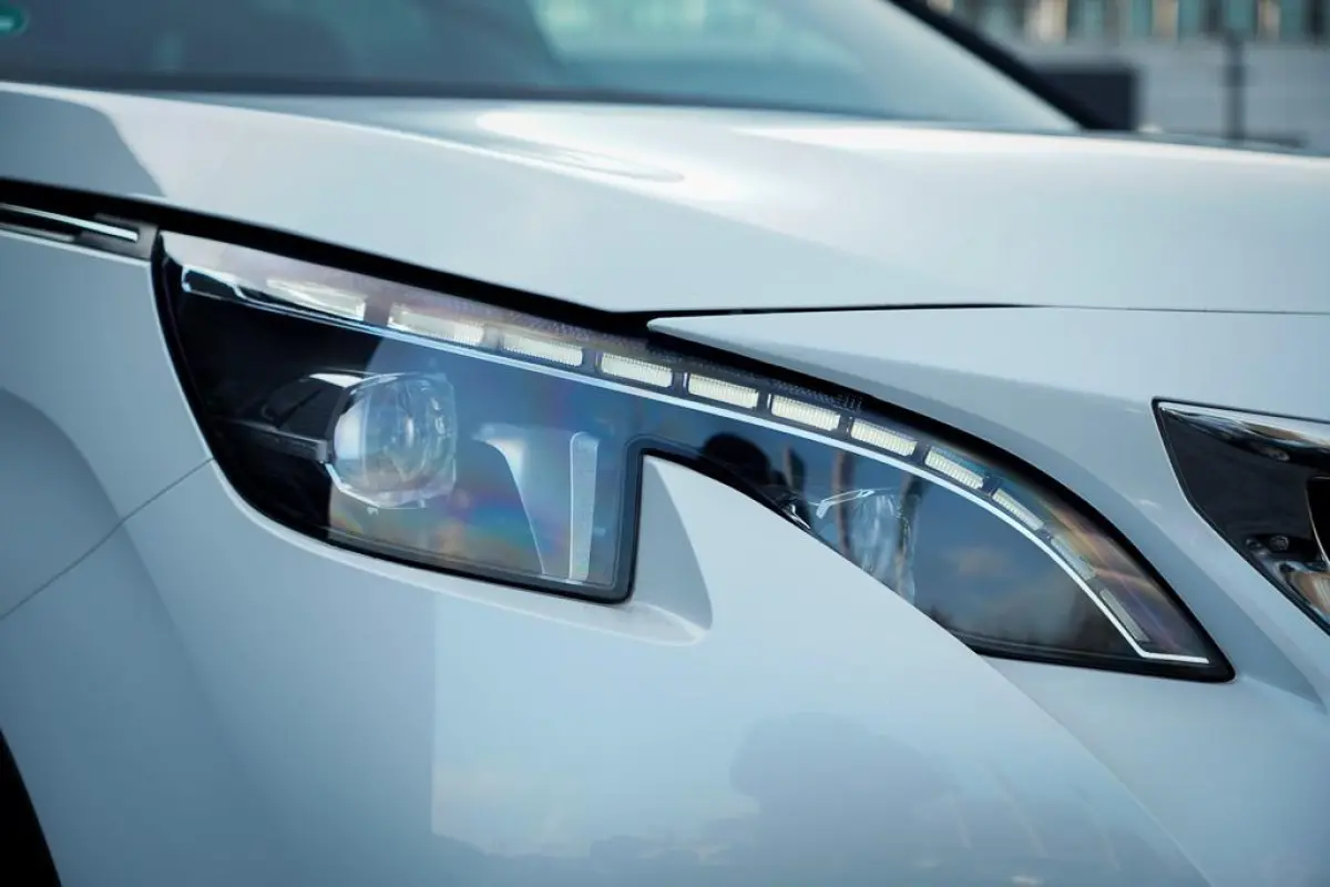 1.6 HYbrid4 300 Première Pack Avantage GT / Pano / Stoelverwarming / Leder / Massage