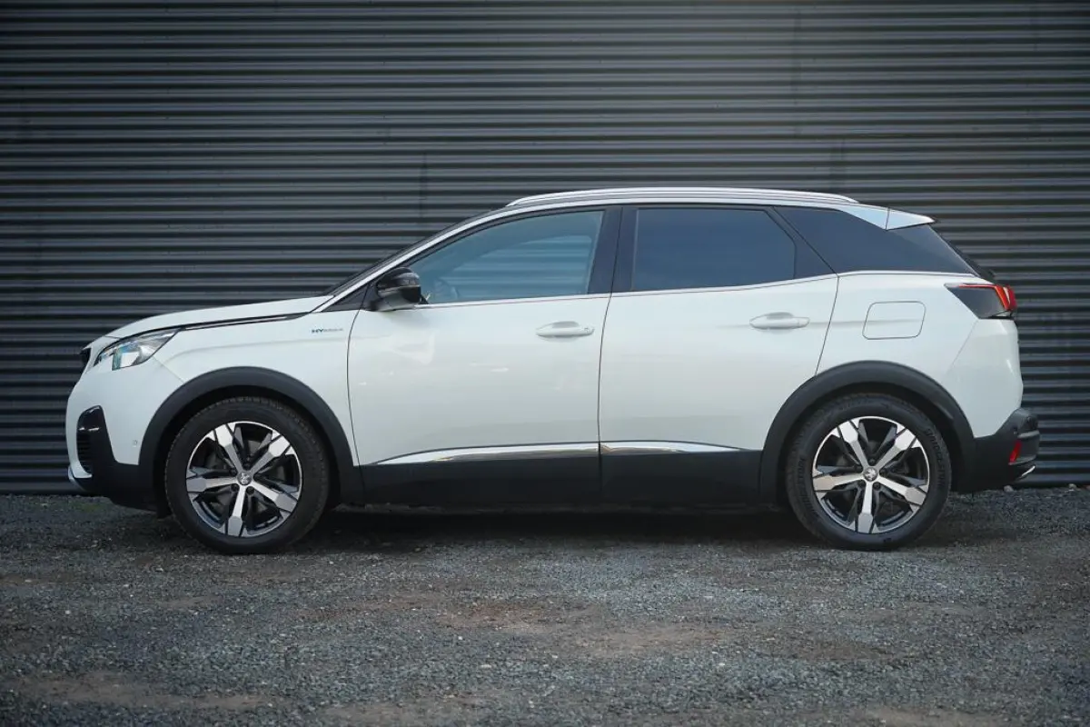 1.6 HYbrid4 300 Première Pack Avantage GT / Pano / Stoelverwarming / Leder / Massage