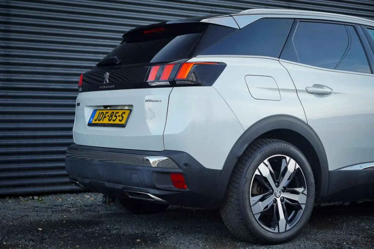 1.6 HYbrid4 300 Première Pack Avantage GT / Pano / Stoelverwarming / Leder / Massage