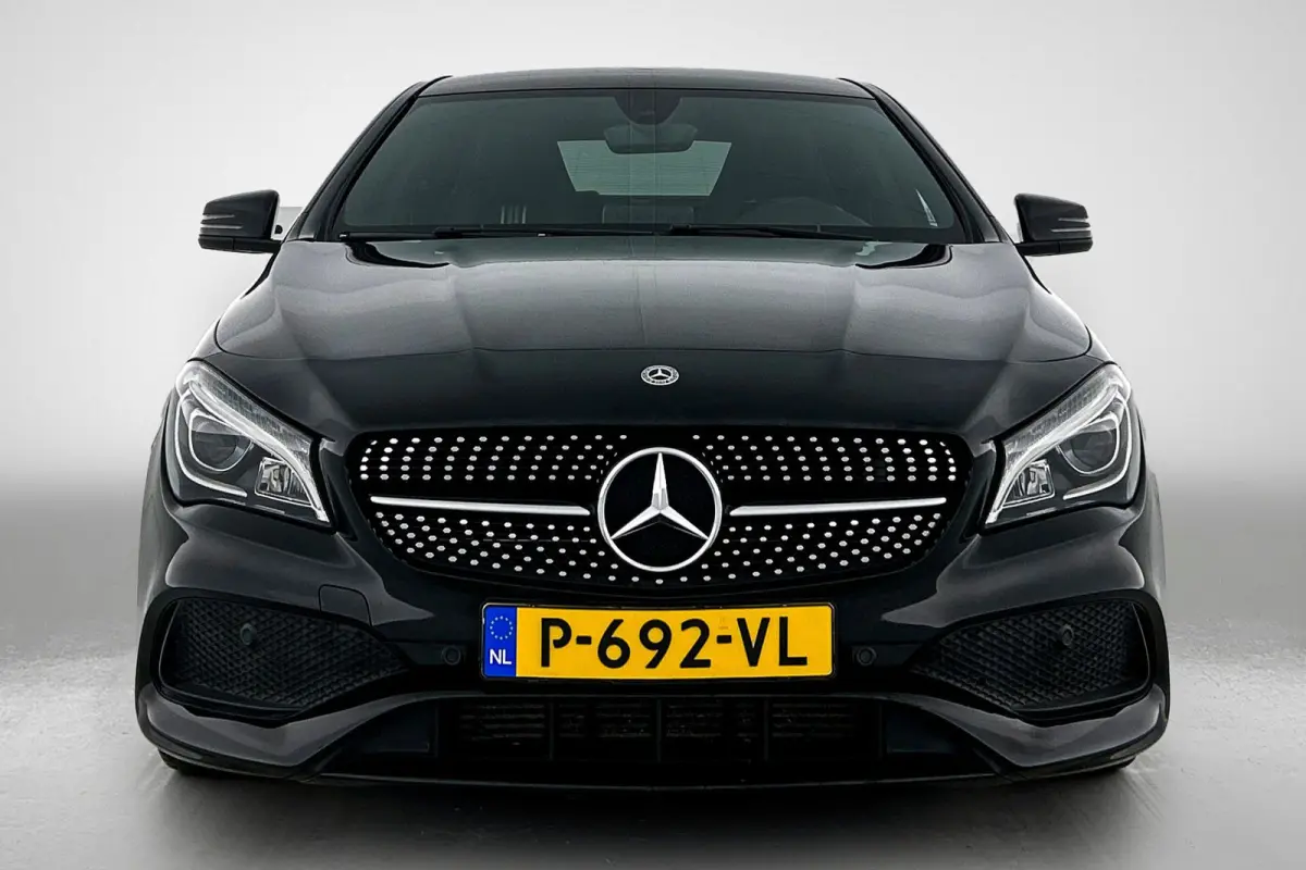 220 Sport 4MATIC Prestige AMG AANBIEDING!| Carplay! |AchterCam | StoelverW | HarmanKardon | Goed onderH |