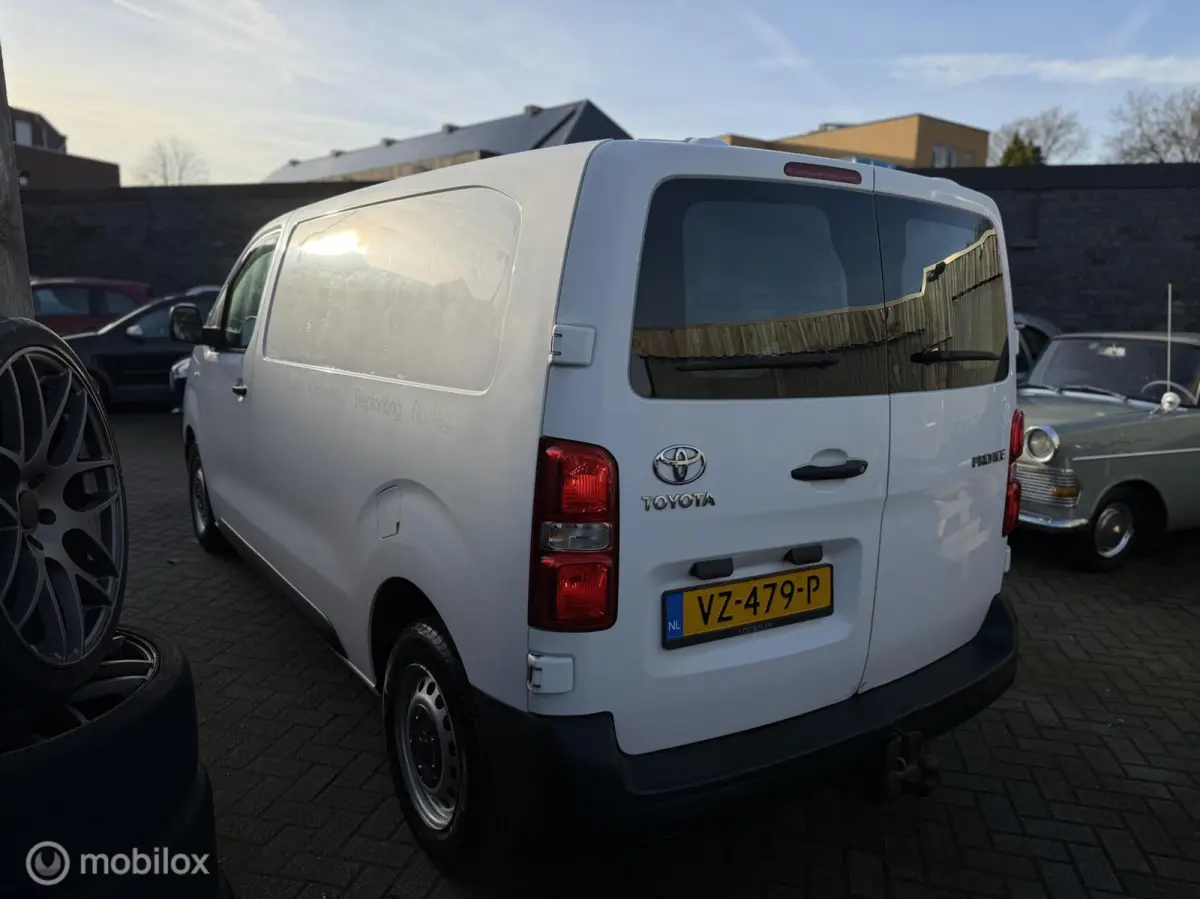 2.0 D-4D Cool 3P -CC-AIRCO- *INRUIL MOGELIJK*