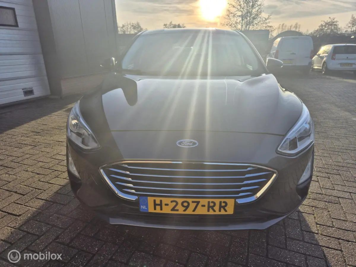 1.0 EcoBoost Titanium Business